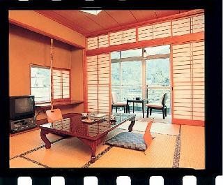 Izumiya Ryokan Uonuma Zewnętrze zdjęcie